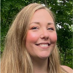 Meet your Posher, Tina